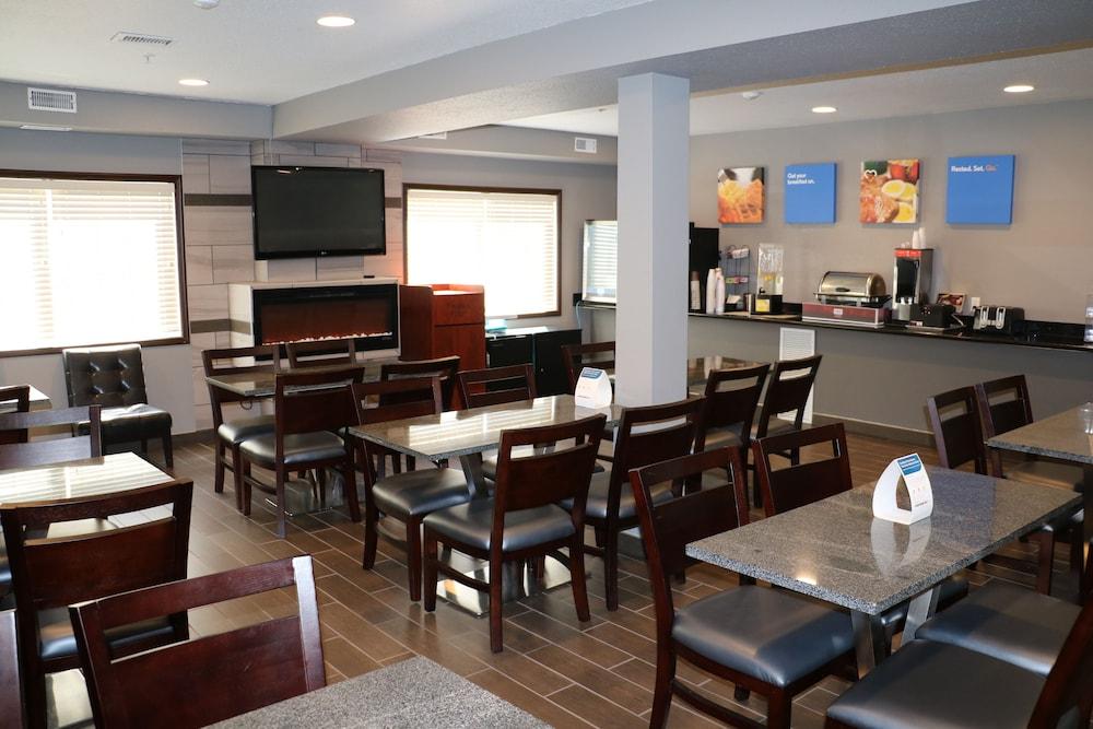 Comfort Inn & Suites Йорктон Экстерьер фото
