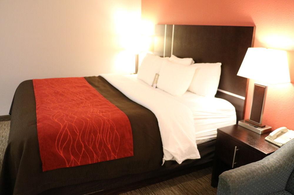 Comfort Inn & Suites Йорктон Экстерьер фото