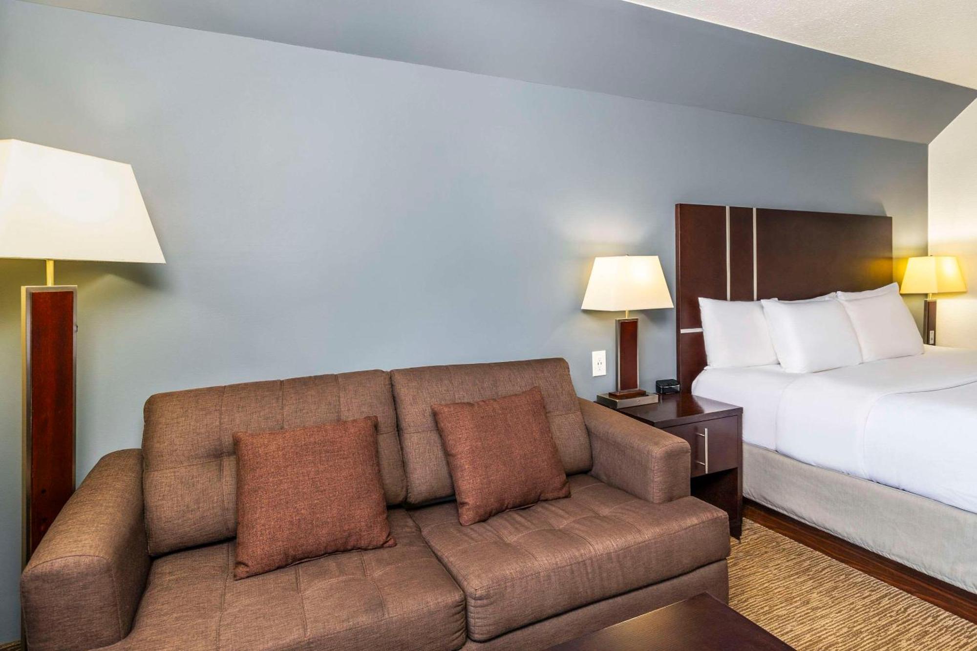 Comfort Inn & Suites Йорктон Экстерьер фото