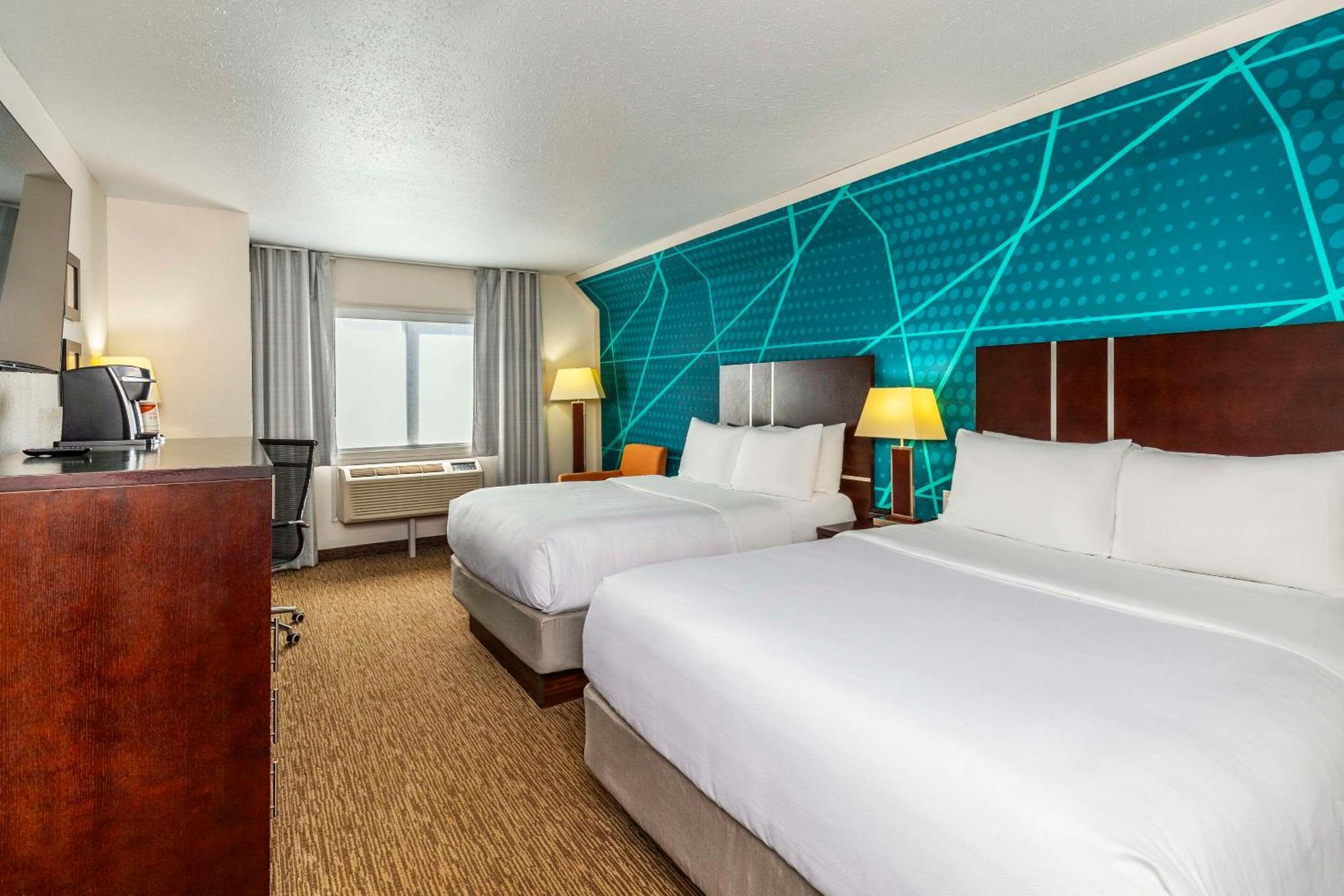 Comfort Inn & Suites Йорктон Экстерьер фото