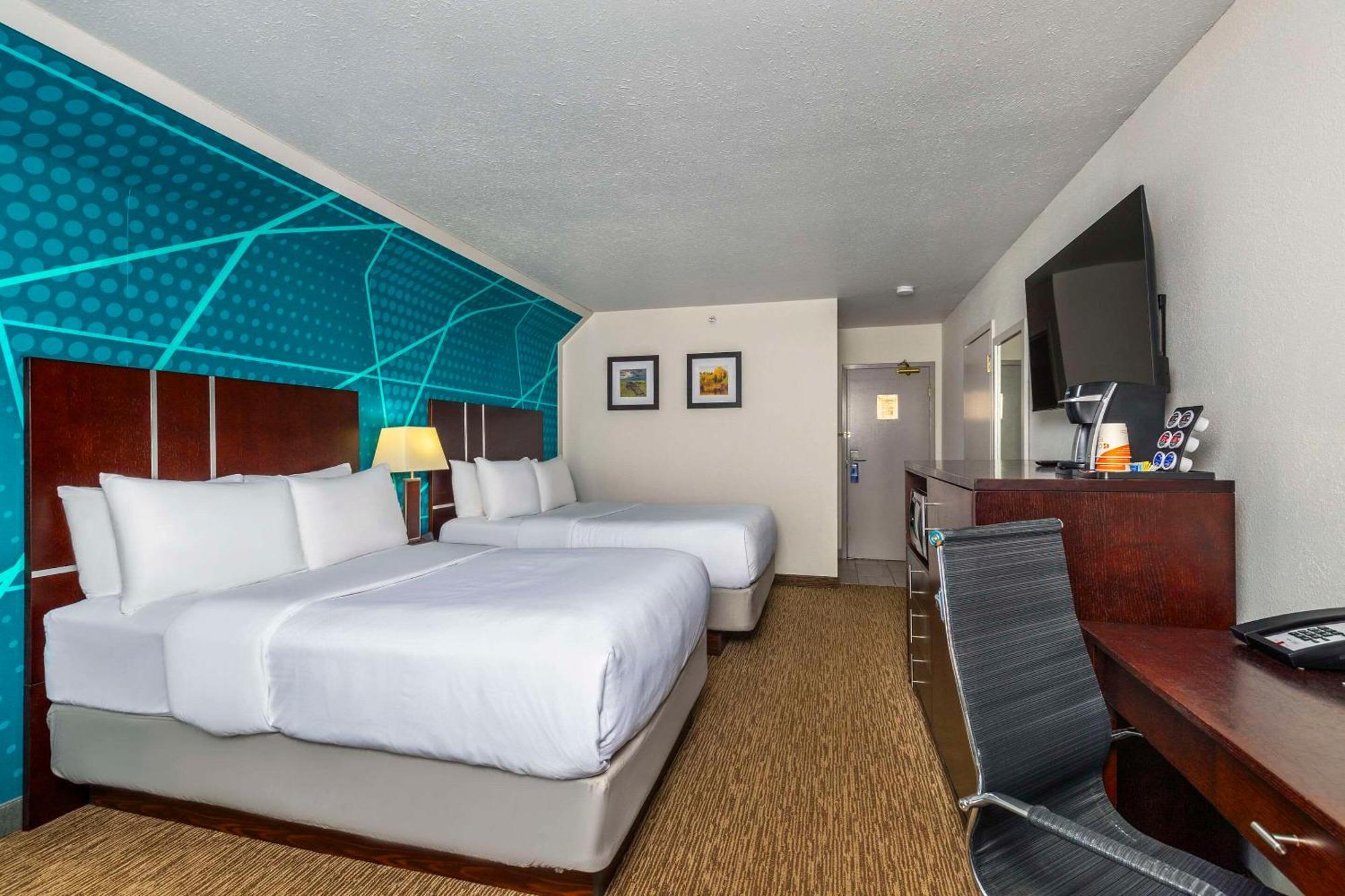 Comfort Inn & Suites Йорктон Экстерьер фото