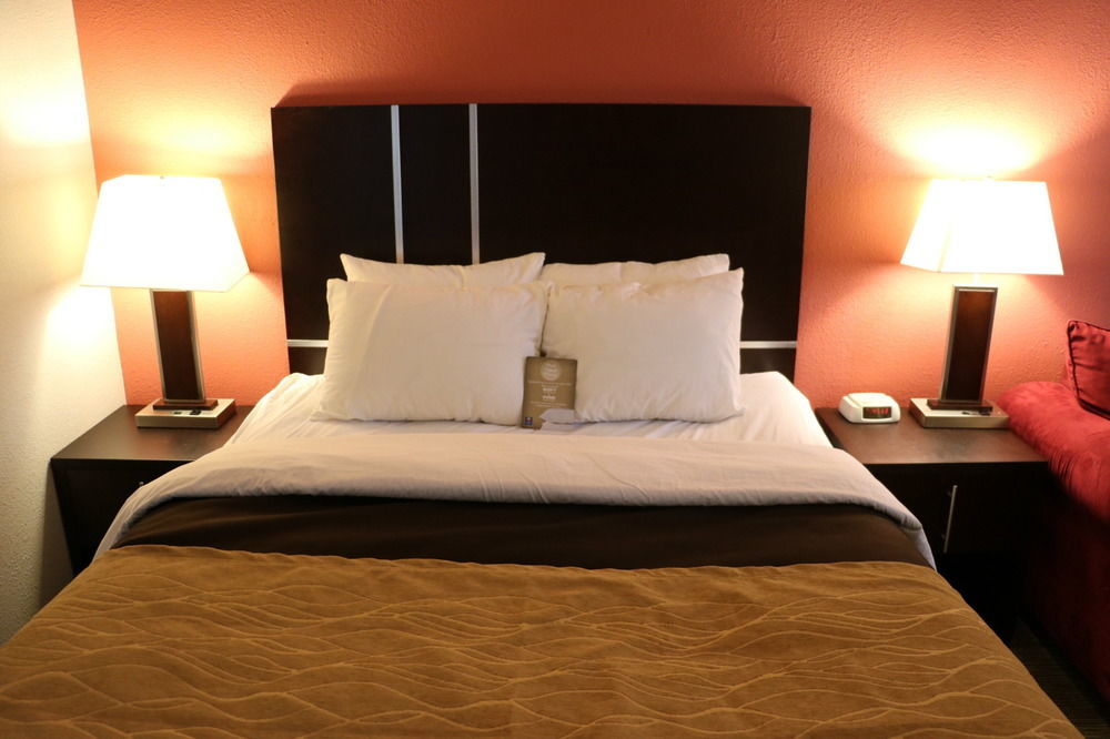 Comfort Inn & Suites Йорктон Экстерьер фото