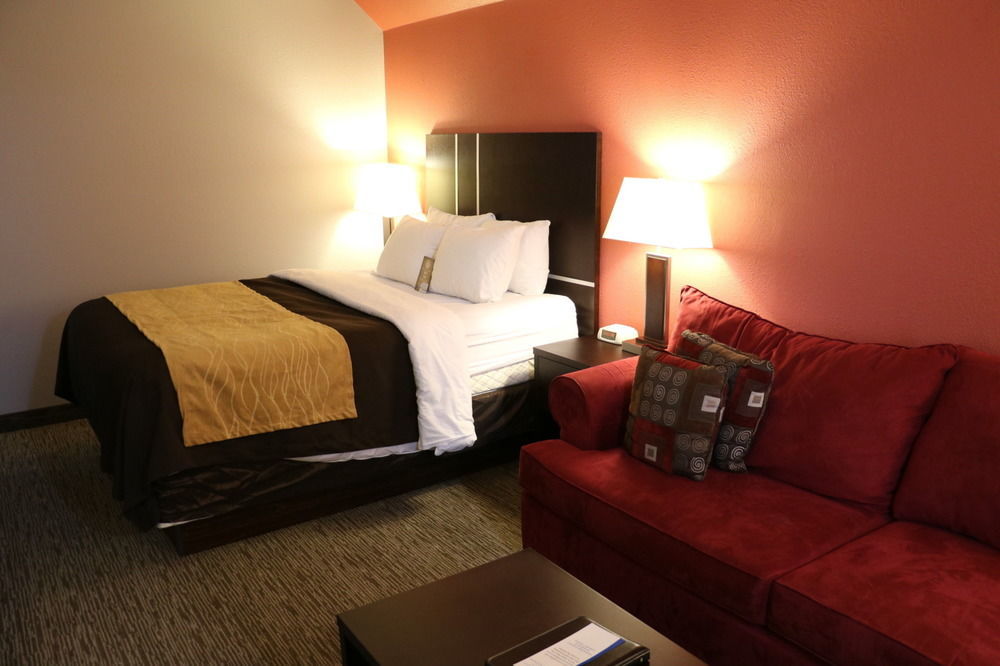 Comfort Inn & Suites Йорктон Экстерьер фото
