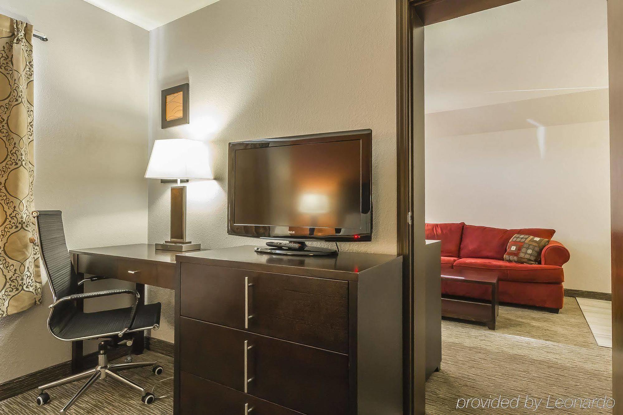 Comfort Inn & Suites Йорктон Экстерьер фото